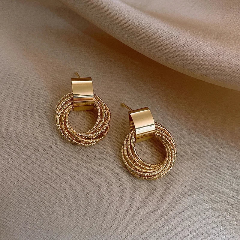 Retro Metallic Gold Color Multiple Small Circle Pendant Earrings 2023 New Jewelry Fashion Wedding Party Earrings for Woman